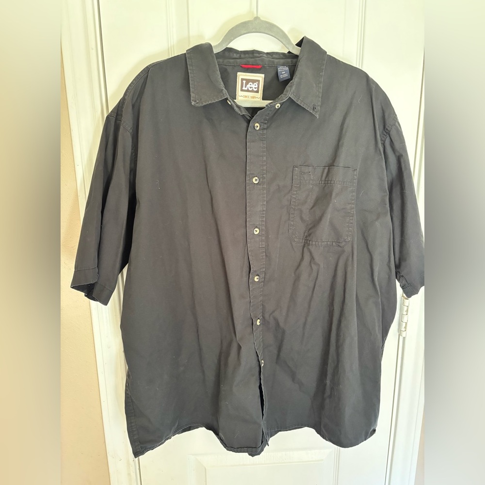 Lee Men's 3X Short-Sleeve 100%‎ Cotton Dark Grey/ Black Button-Down Shirt